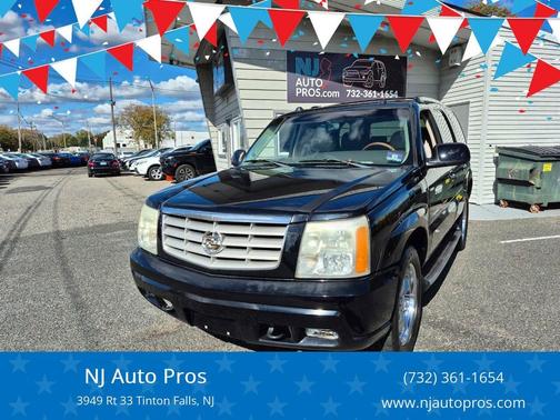 2004 Cadillac Escalade Base