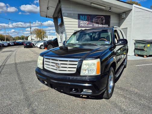 2004 Cadillac Escalade Base