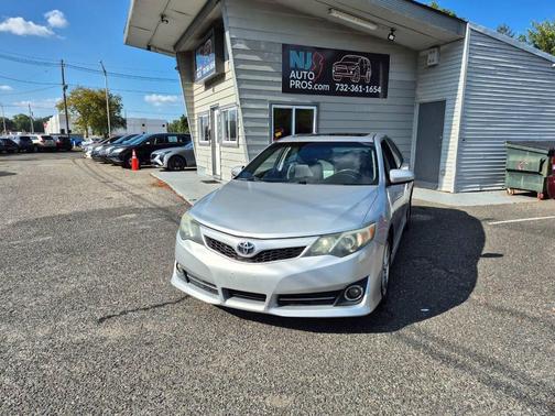2013 Toyota Camry SE