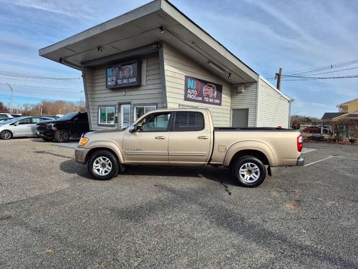 2004 Toyota Tundra SR5