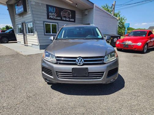 Charcoal 2012 Volkswagen Touareg VR6 Sport