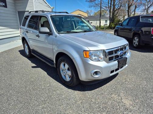 2010 Ford Escape XLS