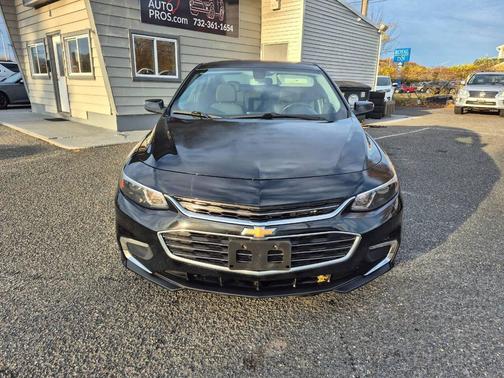 2017 Chevrolet Malibu 1LT