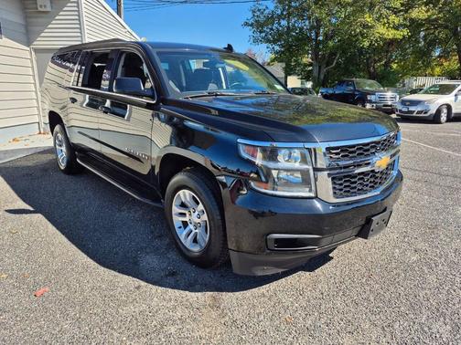 2017 Chevrolet Suburban LS