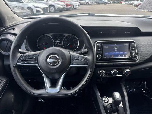 2022 Nissan Kicks S