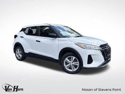 2022 Nissan Kicks S
