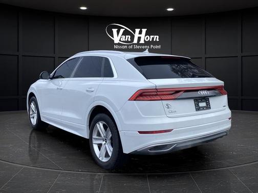 Glacier White Metallic 2021 Audi Q8 55 Premium