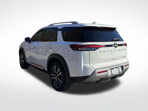 2024 Nissan Pathfinder Platinum 4WD