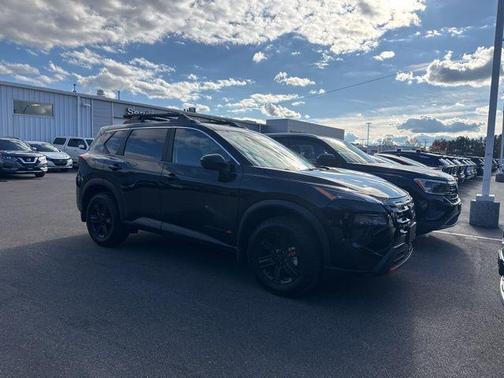 2025 Nissan Rogue Rock Creek