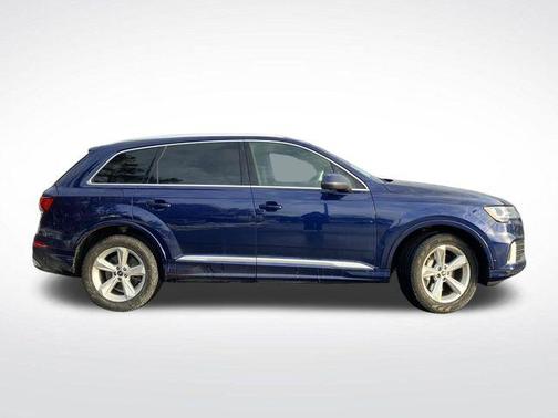 2023 Audi Q7 45 Premium Plus