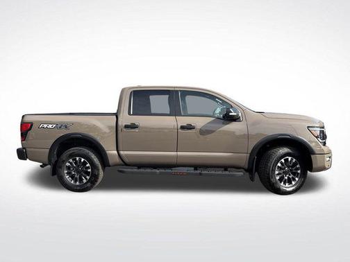 2024 Nissan Titan PRO-4X