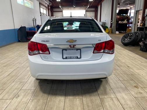 Photo 3 of 15 of 2014 Chevrolet Cruze 1LT
