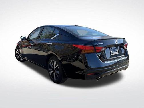 2022 Nissan Altima 2.5 SL