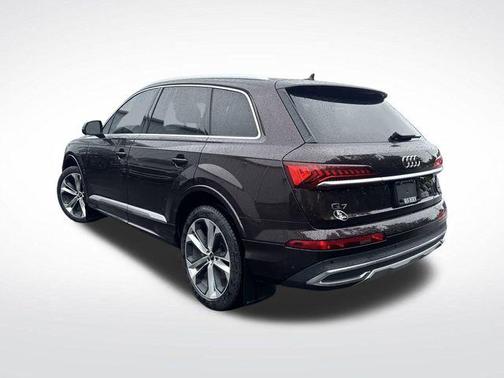 2021 Audi Q7 55 Premium Plus