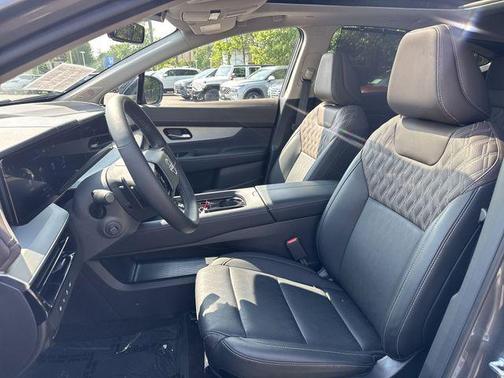 2025 Nissan Murano Platinum
