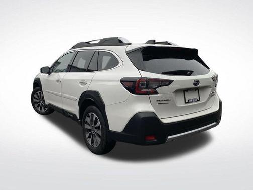 2023 Subaru Outback Touring
