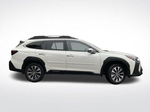 2023 Subaru Outback Touring