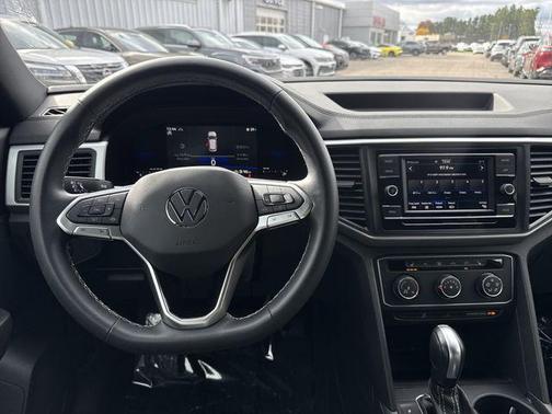 2022 Volkswagen Atlas Cross Sport 2.0T SE