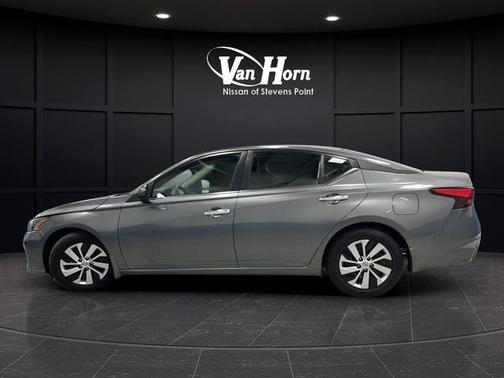 Gun Metallic 2023 Nissan Altima S FWD