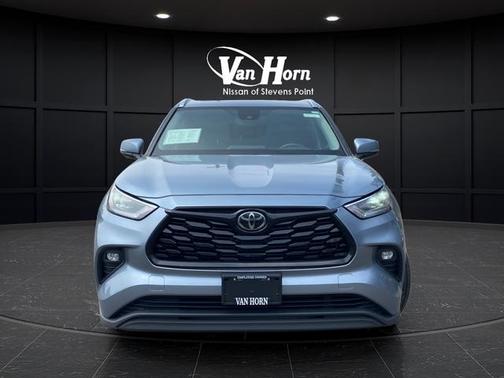 Moon Dust 2020 Toyota Highlander XLE