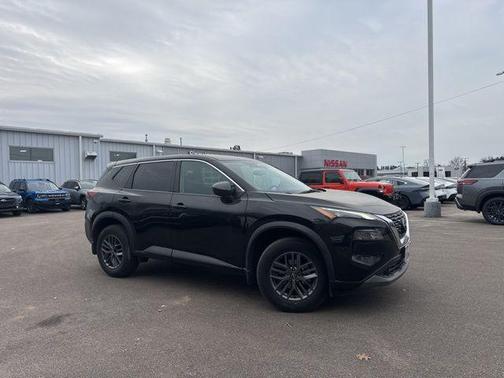 Super Black 2023 Nissan Rogue S