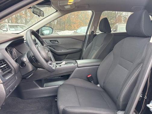 Super Black 2023 Nissan Rogue S