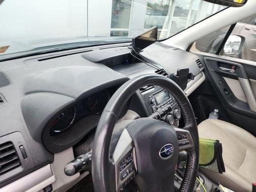 2015 Subaru Forester 2.5i Touring