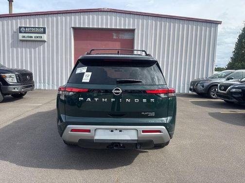 2023 Nissan Pathfinder Platinum 4WD