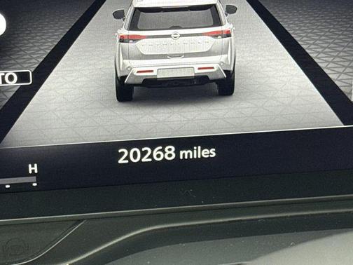 2023 Nissan Pathfinder Platinum 4WD