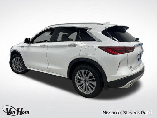 2023 INFINITI QX50 LUXE AWD