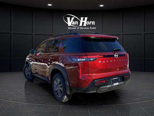 2026 Nissan Pathfinder SV