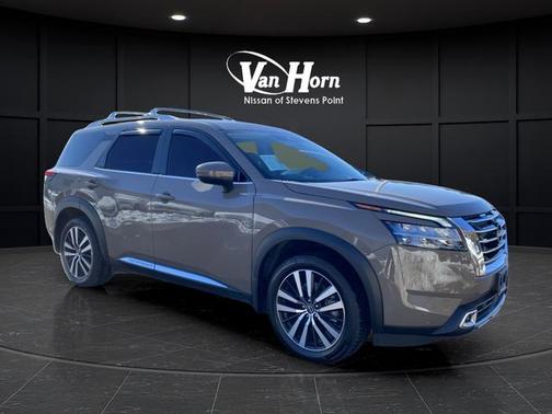 2024 Nissan Pathfinder Platinum 4WD