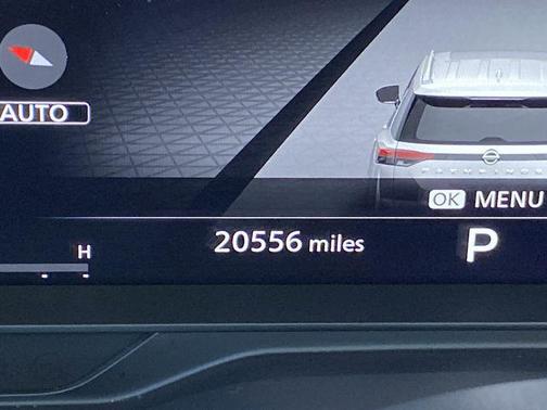 2024 Nissan Pathfinder Platinum 4WD