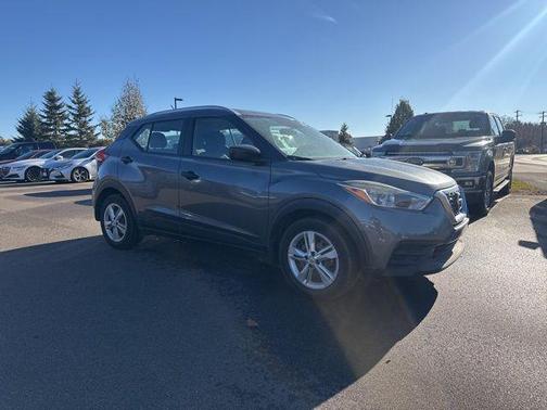 2019 Nissan Kicks S