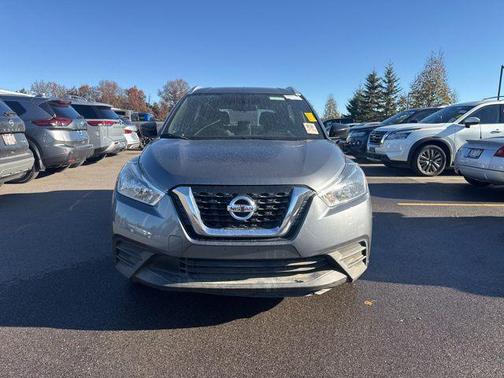 2019 Nissan Kicks S