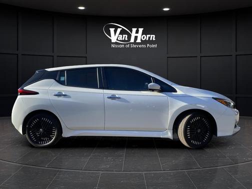 2023 Nissan Leaf SV PLUS 60 kWh