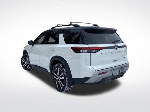 2023 Nissan Pathfinder Platinum 4WD