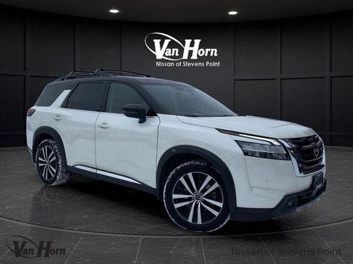 2023 Nissan Pathfinder Platinum 4WD
