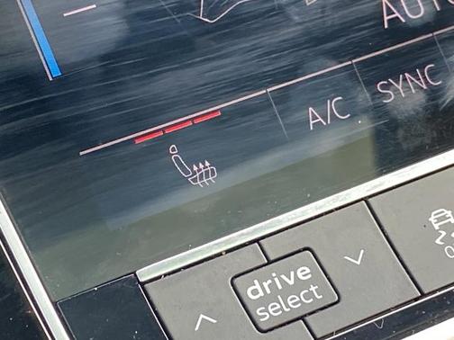 2023 Audi Q7 45 Premium Plus