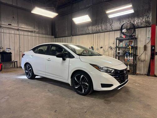 2024 Nissan Versa 1.6 S