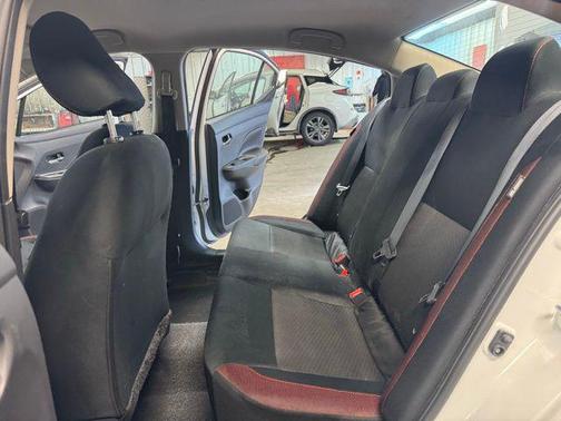 2024 Nissan Versa 1.6 S