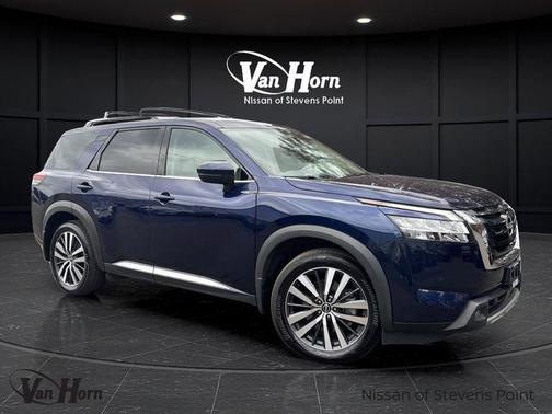 2022 Nissan Pathfinder Platinum 4WD