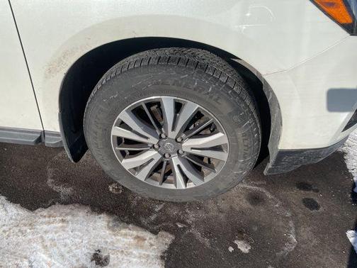 2019 Nissan Pathfinder S