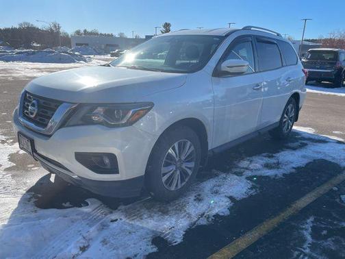 2019 Nissan Pathfinder S