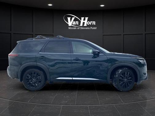 2022 Nissan Pathfinder Platinum 4WD