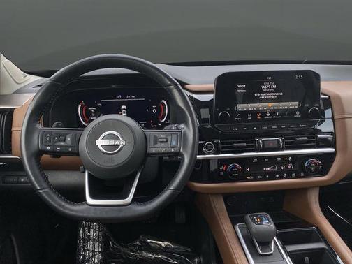 2022 Nissan Pathfinder Platinum 4WD