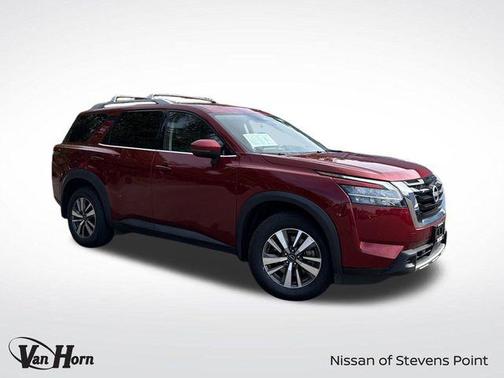 2024 Nissan Pathfinder SL 4WD
