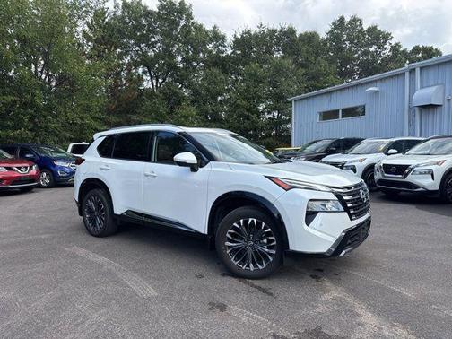 2024 Nissan Rogue Platinum