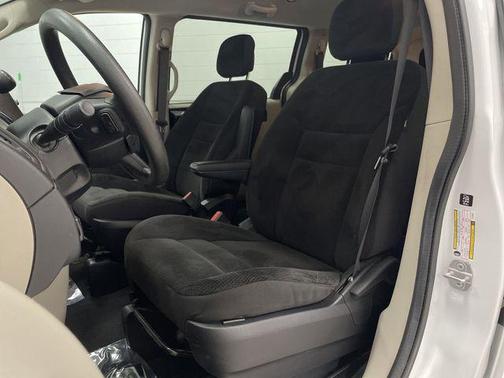 2020 Dodge Grand Caravan SE