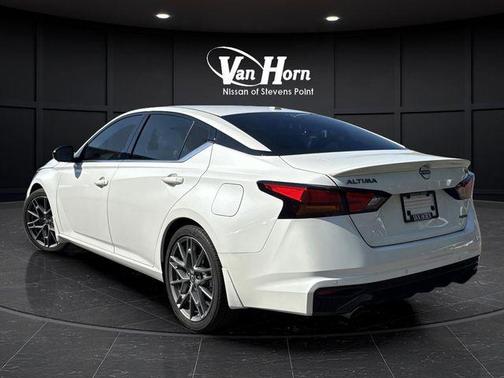 2024 Nissan Altima SR VC-Turbo FWD